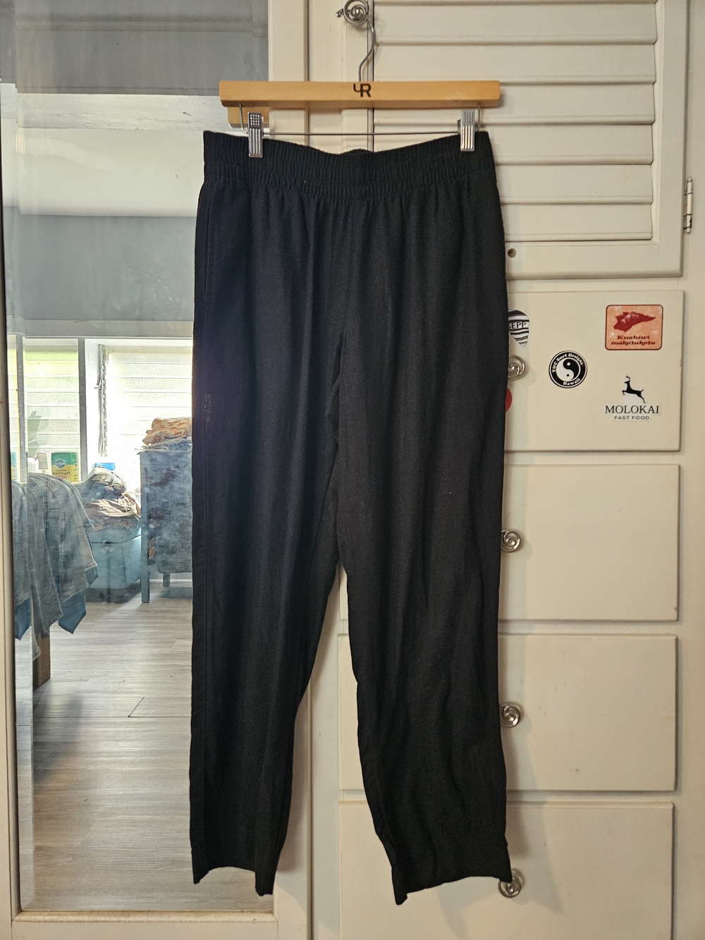 Old Navy Black Cropped Elastic-Waist Women's Pants